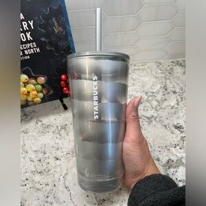 Starbucks ‘Metallic Spiral' Clear White Silver Stripe Glass Tumbler. NWT. Classy